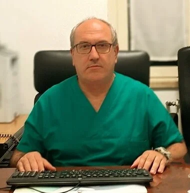 Dott. Manolo Piccirilli, neurochirurgo specializzato nella chirurgia della colonna vertebrale